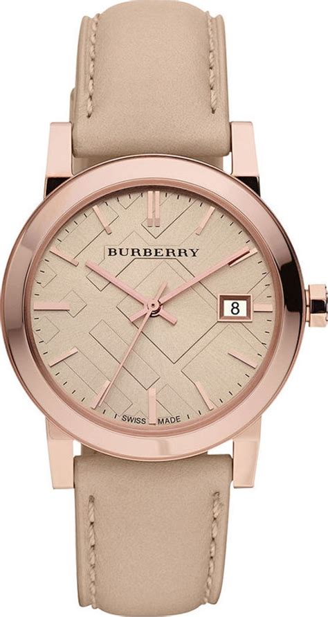 Burberry Women Leather Wristwatches for sale 